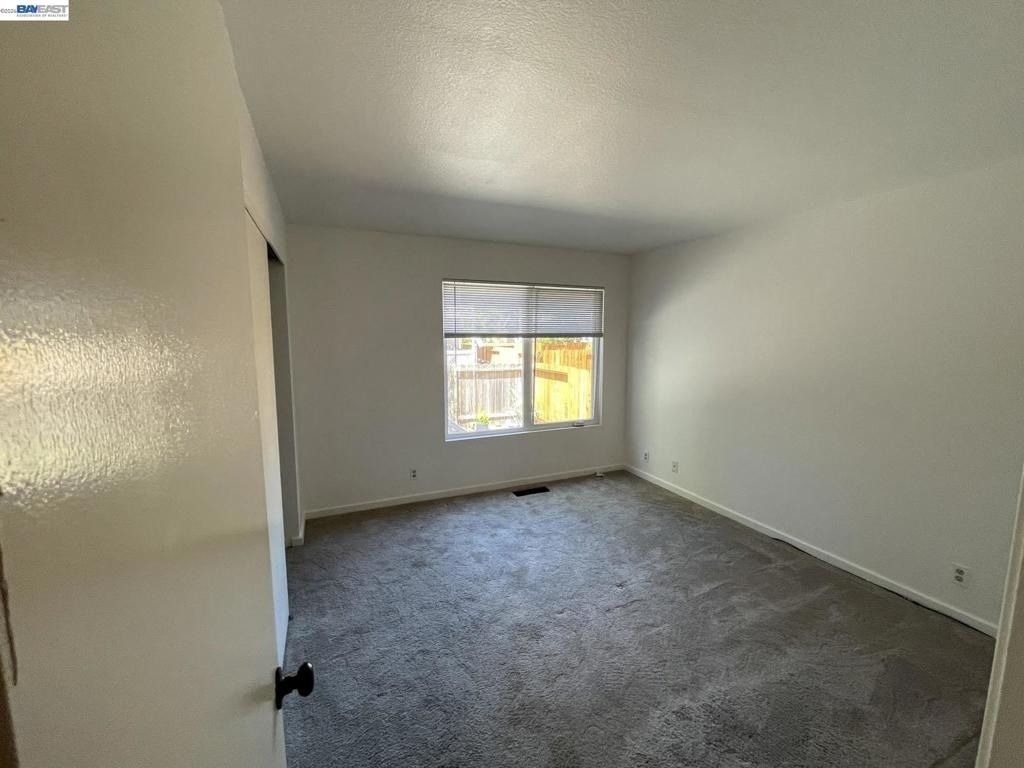 808 14th St - Photo 10