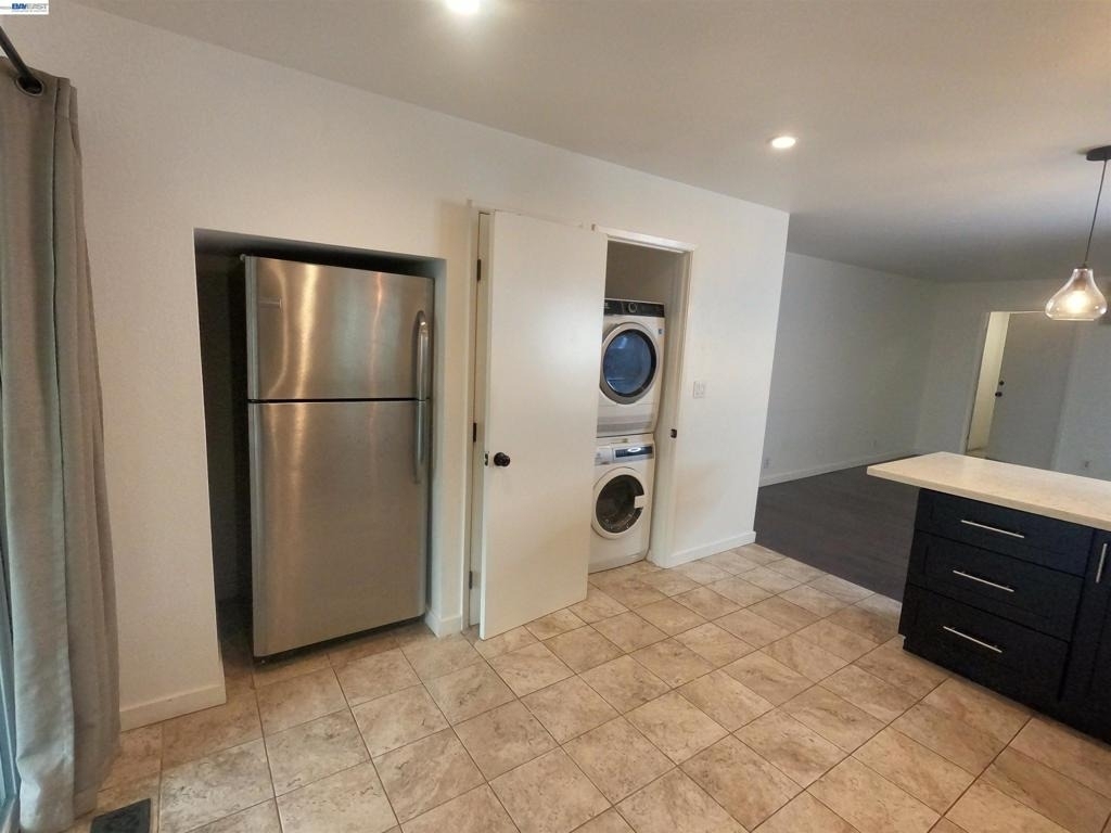 808 14th St - Photo 4