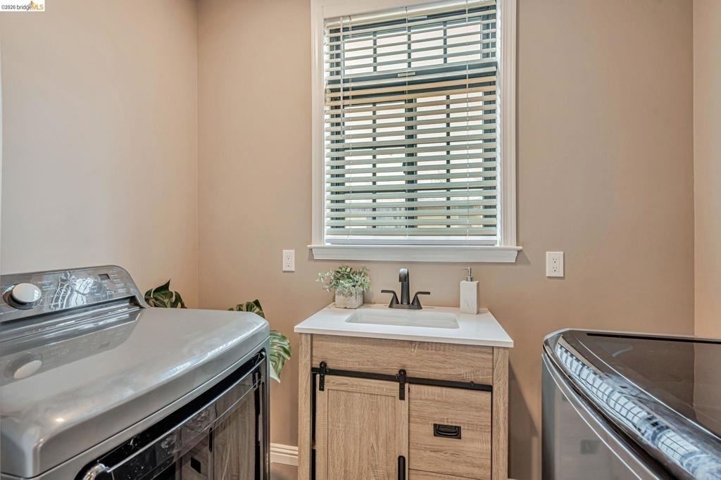 2443 13th Ave - Photo 28
