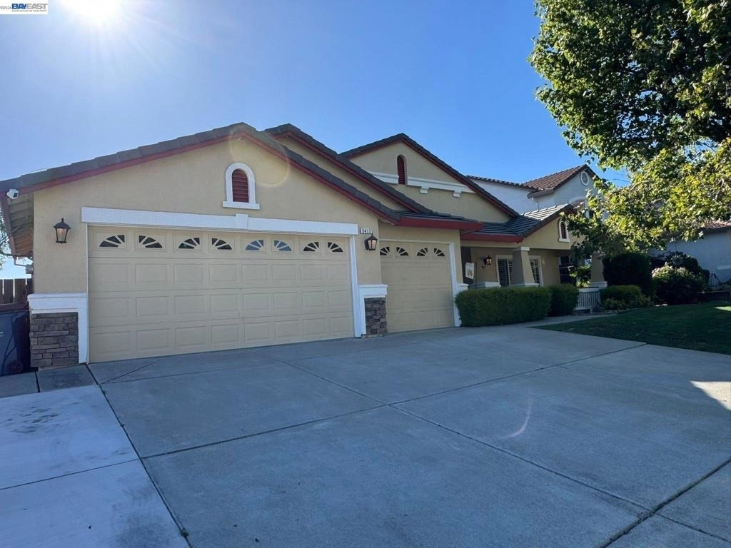 5412 Nez Perce Way - Photo 1