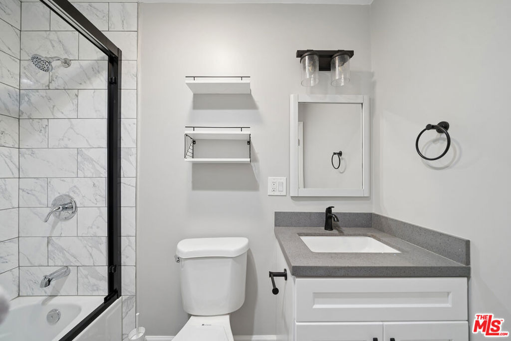 1545 W 23rd Street - Photo 7