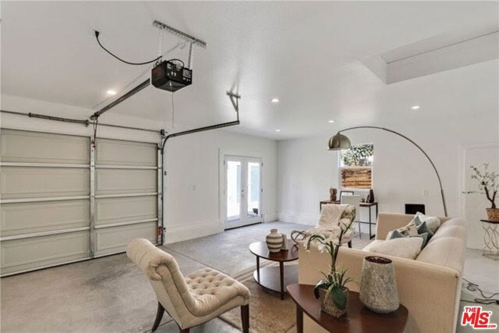 919 Isabel Street - Photo 19