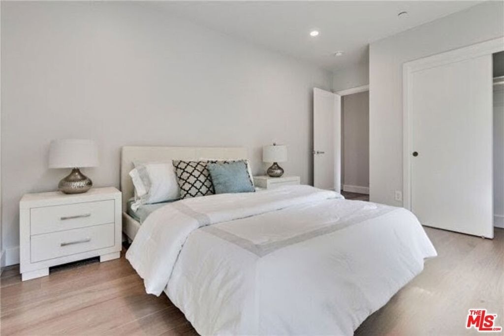 919 Isabel Street - Photo 14