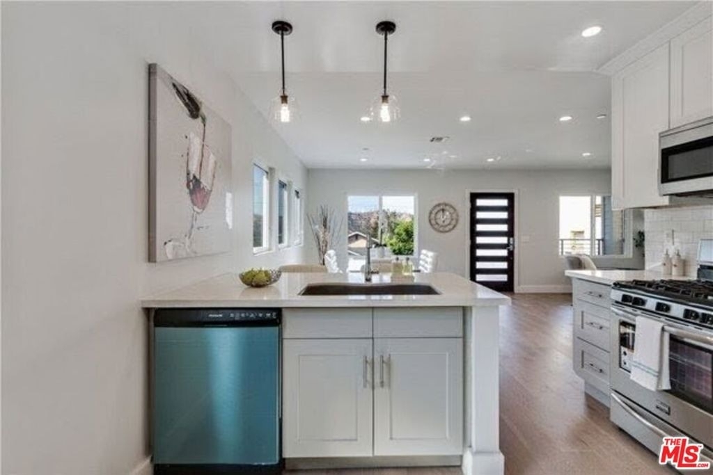 919 Isabel Street - Photo 7