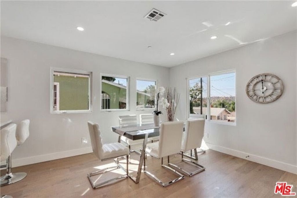 919 Isabel Street - Photo 4