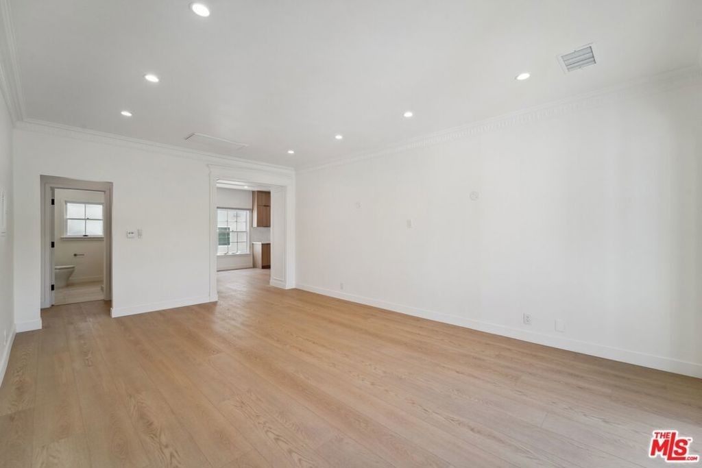 9122 W 3rd Street - Photo 8