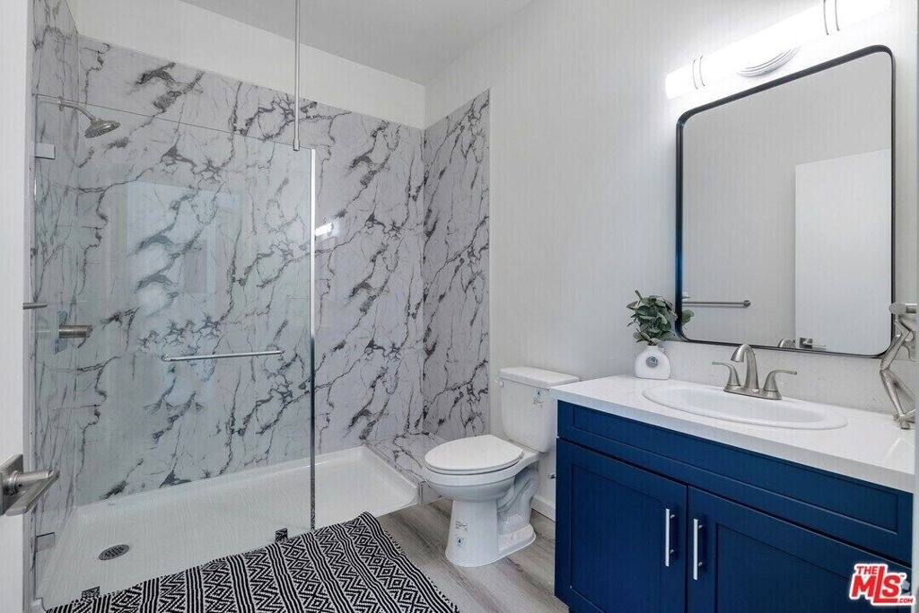 983 Dewey Avenue - Photo 3