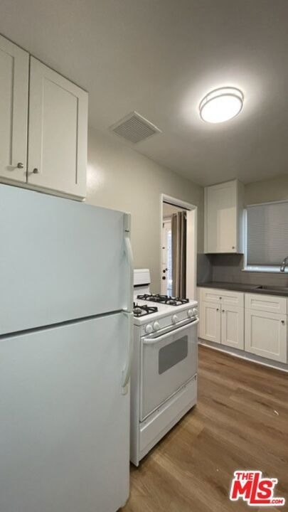 4121 Ocean View Boulevard - Photo 6