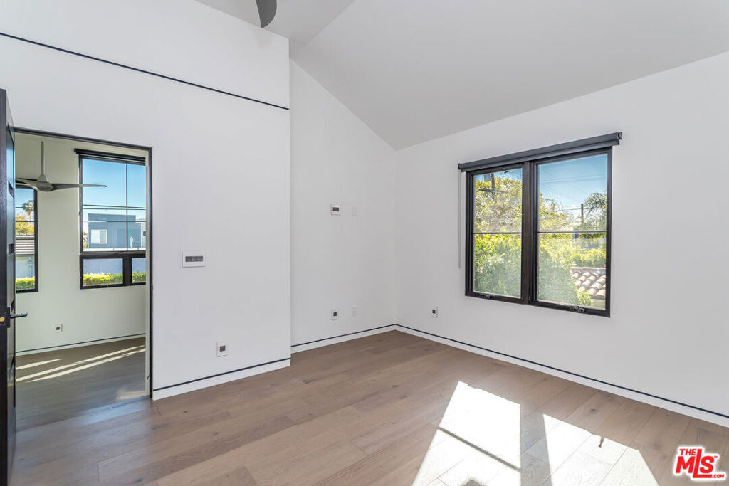 8101 Clinton Street - Photo 2