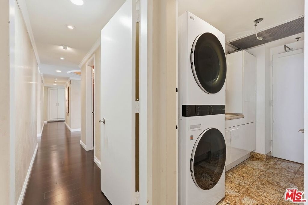 1333 S Beverly Glen Boulevard - Photo 13
