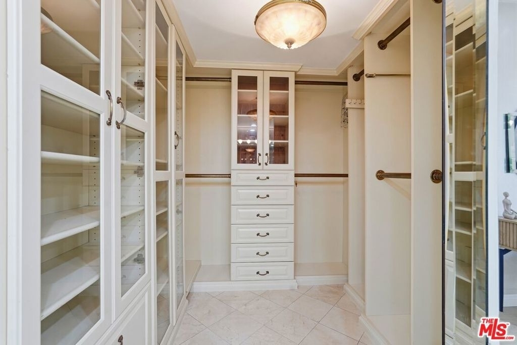 1333 S Beverly Glen Boulevard - Photo 10