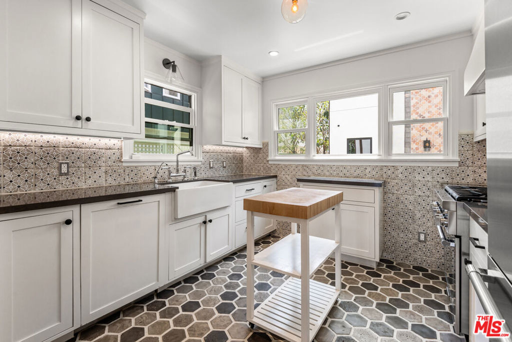 928 Lincoln Boulevard - Photo 14