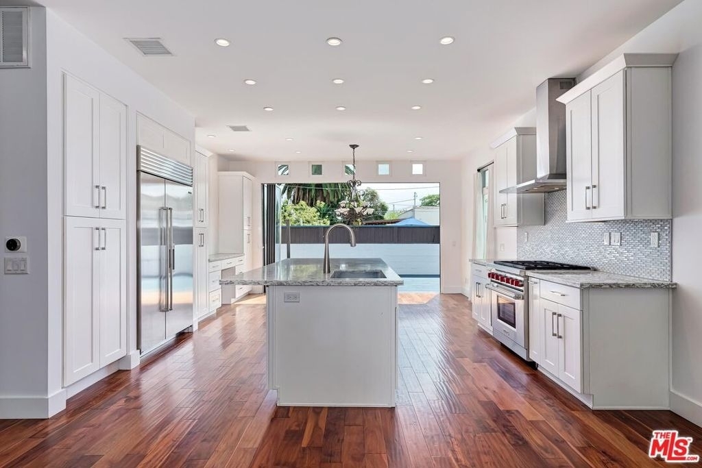 7270 Waring Avenue - Photo 7