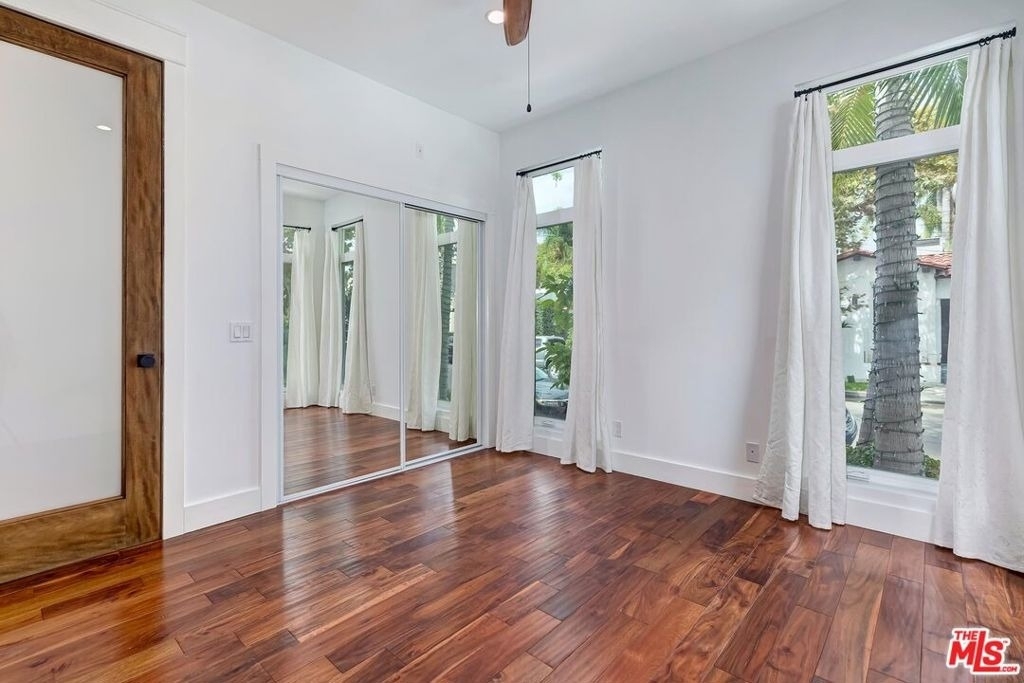 7270 Waring Avenue - Photo 25