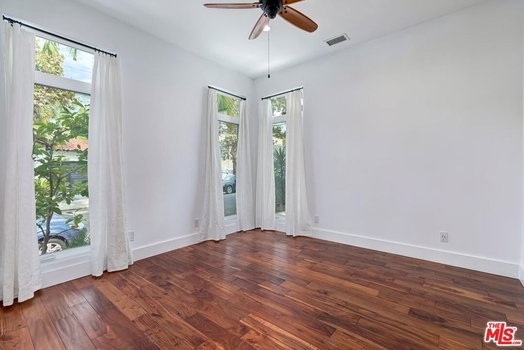7270 Waring Avenue - Photo 24