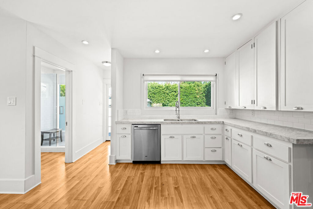 1441 N Ogden Drive - Photo 25