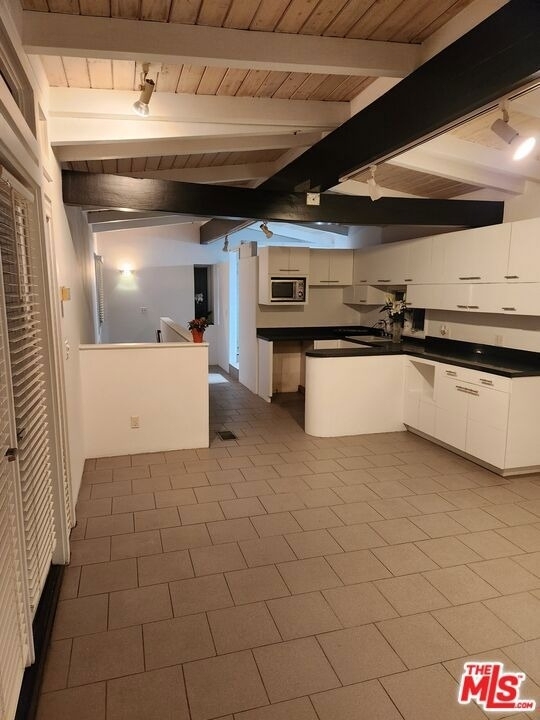 305 S Bedford Drive - Photo 31