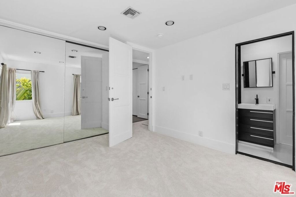 305 S Bedford Drive - Photo 18