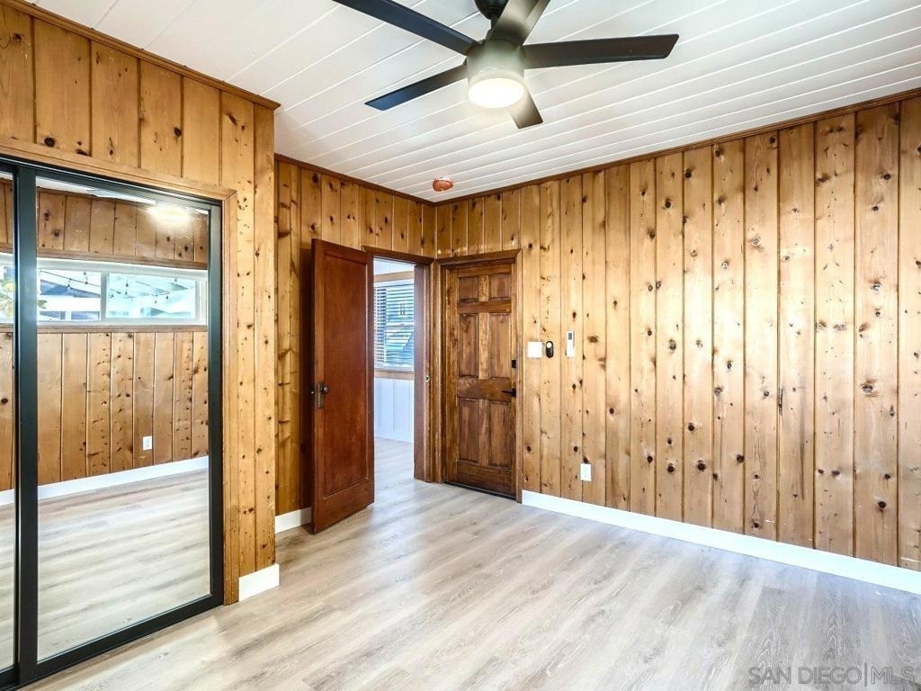 4655 Date Ave - Photo 2