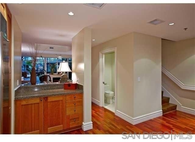 700 W Harbor Dr. - Photo 4