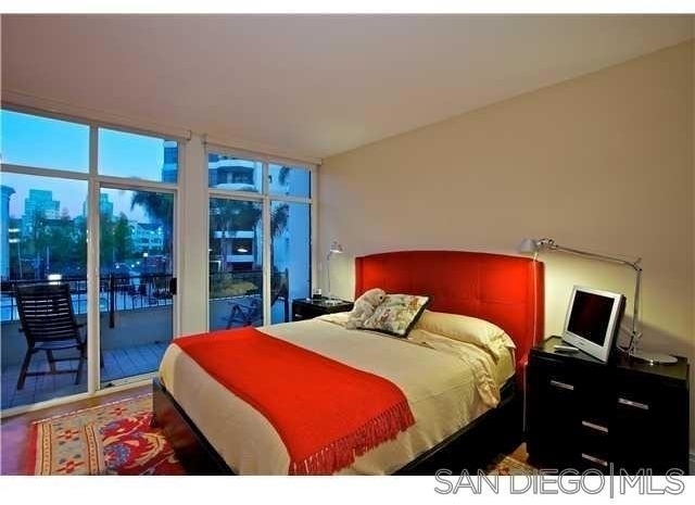 700 W Harbor Dr. - Photo 10