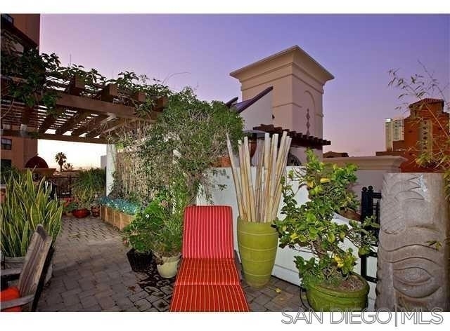 700 W Harbor Dr. - Photo 5