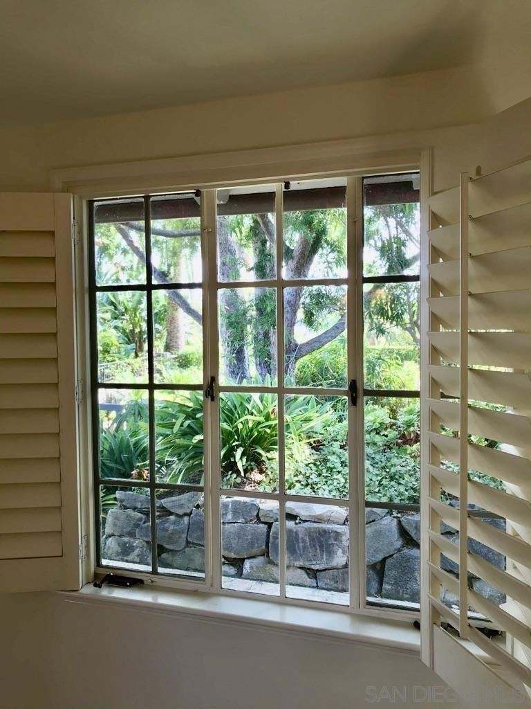 5505 Codorniz (gate House) - Photo 10