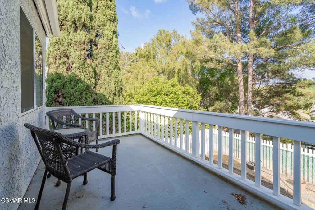 426 Algonquin Drive - Photo 4