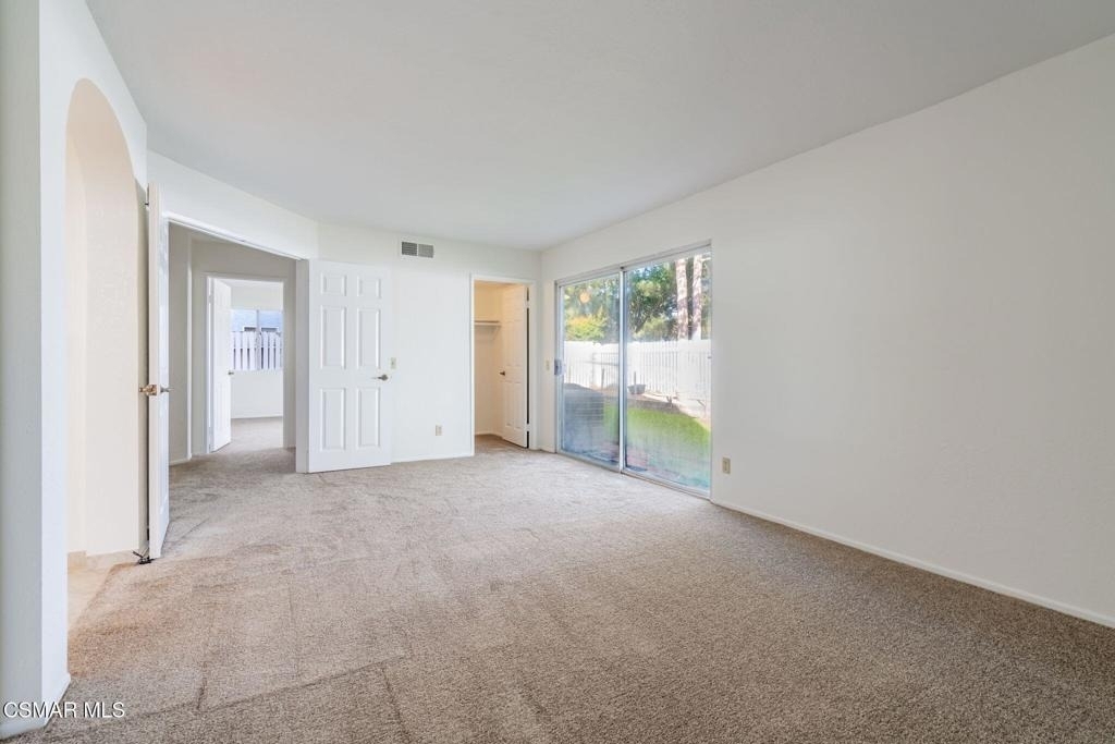 426 Algonquin Drive - Photo 5