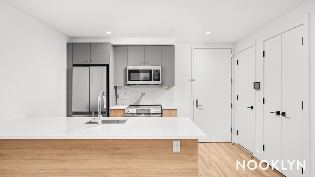 1233 Eastern Pkwy 11213 - Photo 4