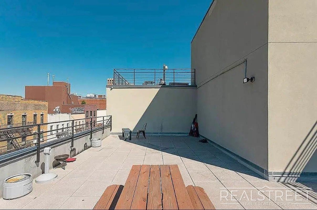 286 Stanhope Street - Photo 6