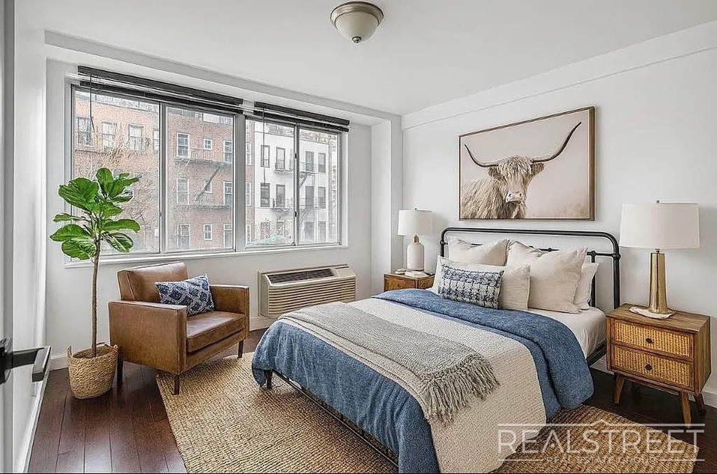 286 Stanhope Street - Photo 2