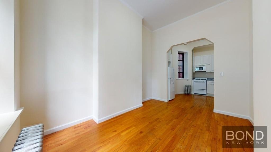 East 38th Street - Photo 1