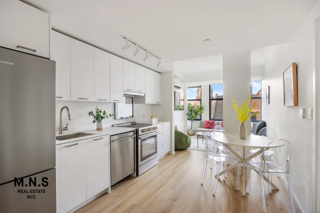 Sterling Place - Photo 36