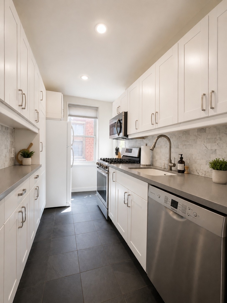 340 Haven Avenue - Photo 1