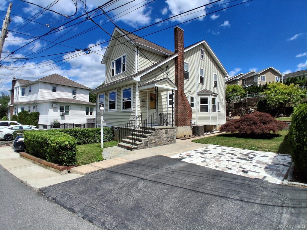 16 Richardson Place - Photo 0