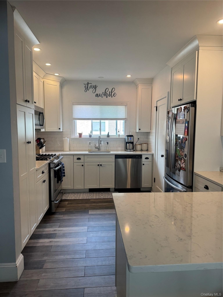 523 Second Ave - Photo 6