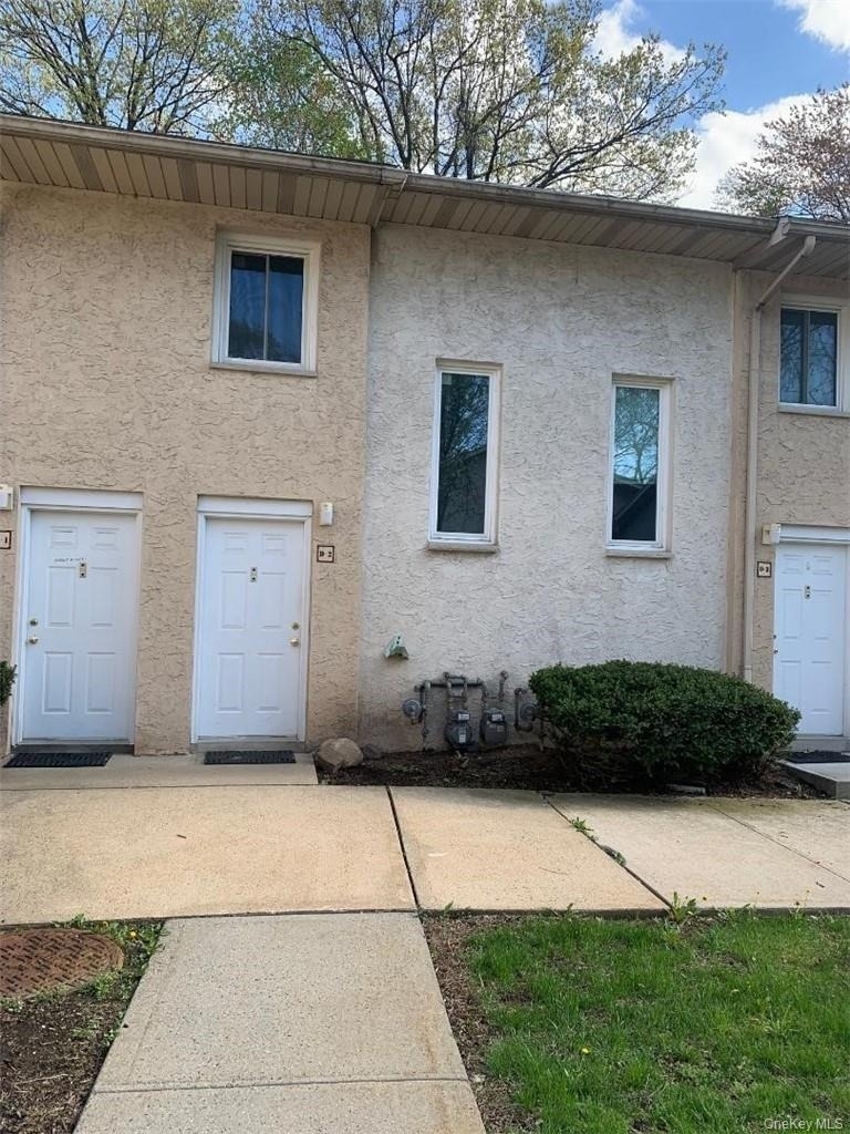 85 N Middletown Road - Photo 4