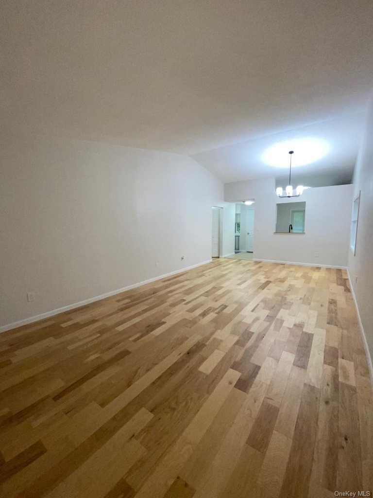 85 N Middletown Road - Photo 10