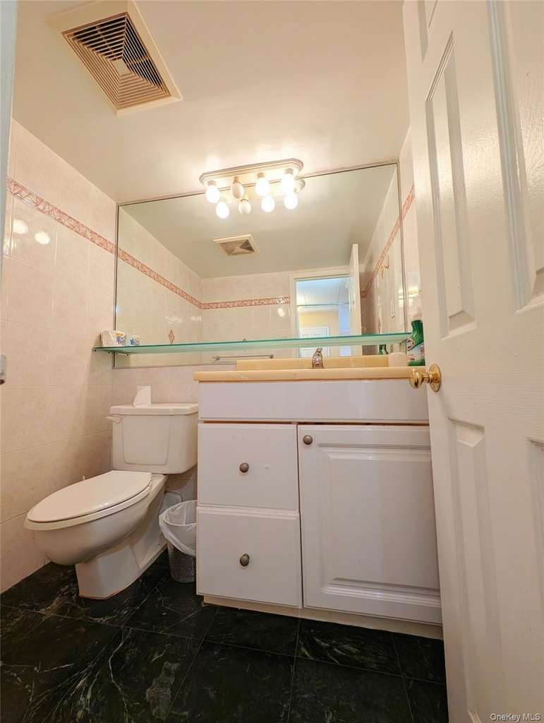 13617 Maple Avenue - Photo 4