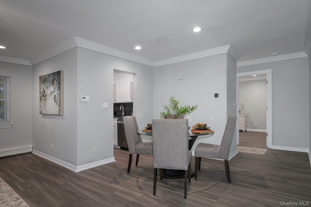 92 South Clinton Avenue - Photo 3