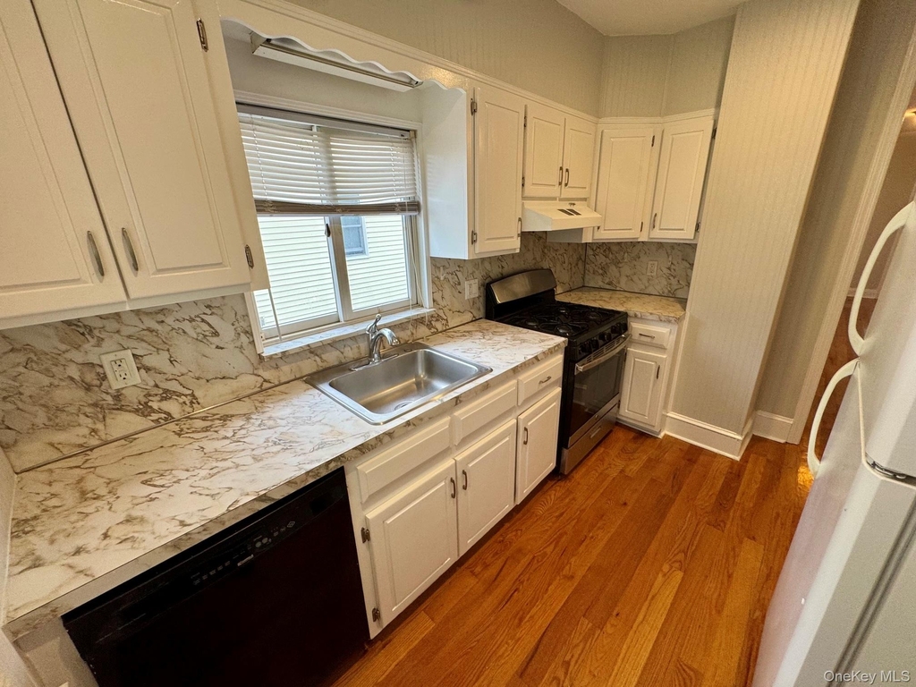 121 Lyon Place - Photo 4
