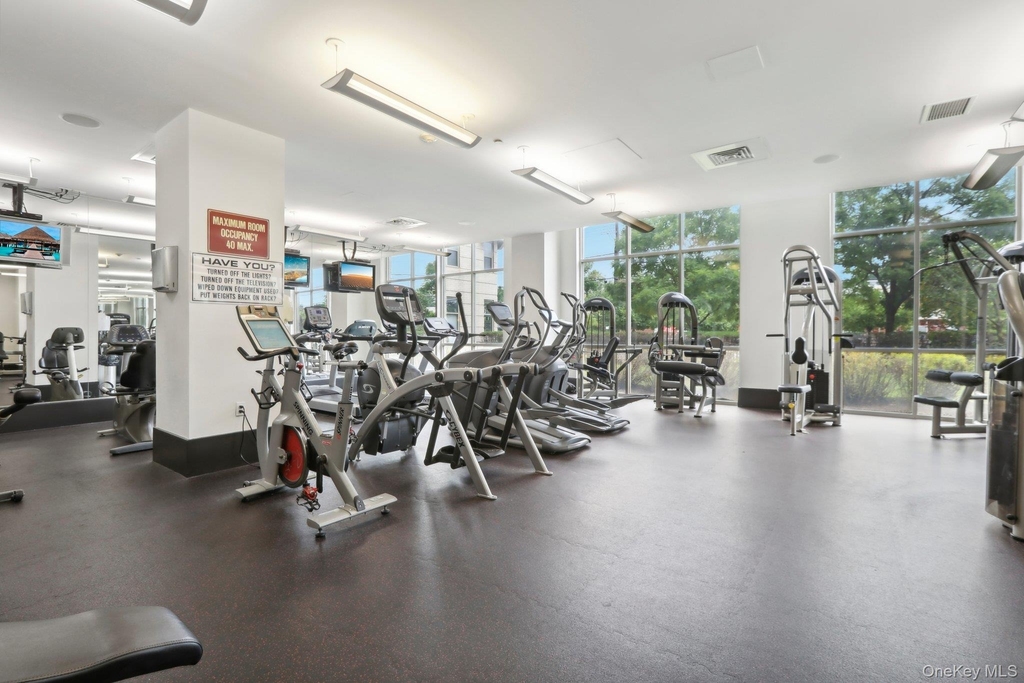 300 Mamaroneck Avenue - Photo 18