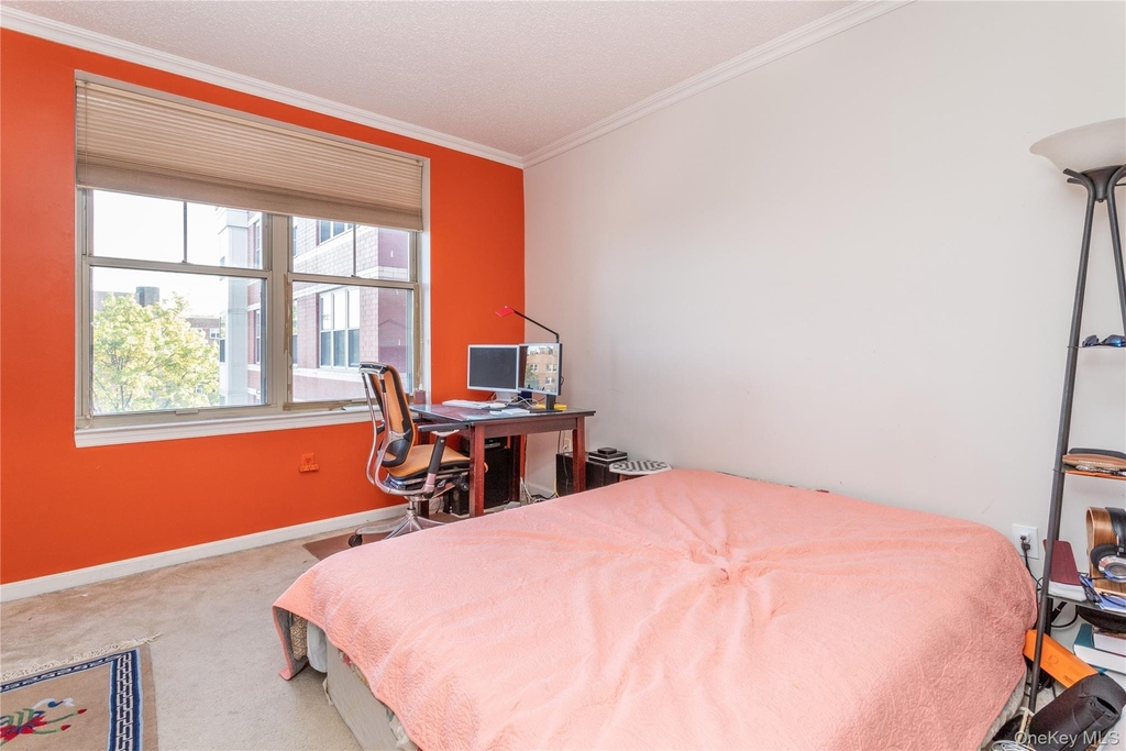 300 Mamaroneck Avenue - Photo 9
