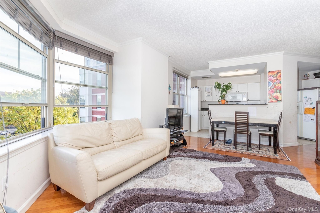 300 Mamaroneck Avenue - Photo 6