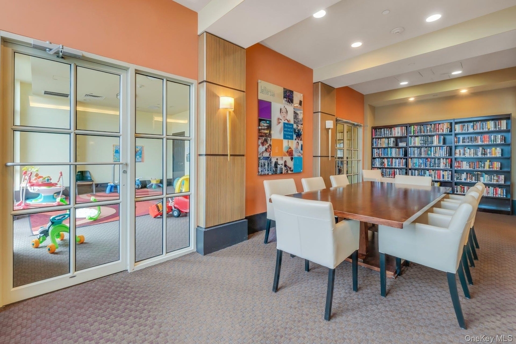 300 Mamaroneck Avenue - Photo 17