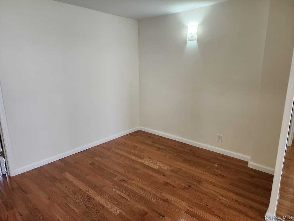 61-45 98th Street - Photo 8