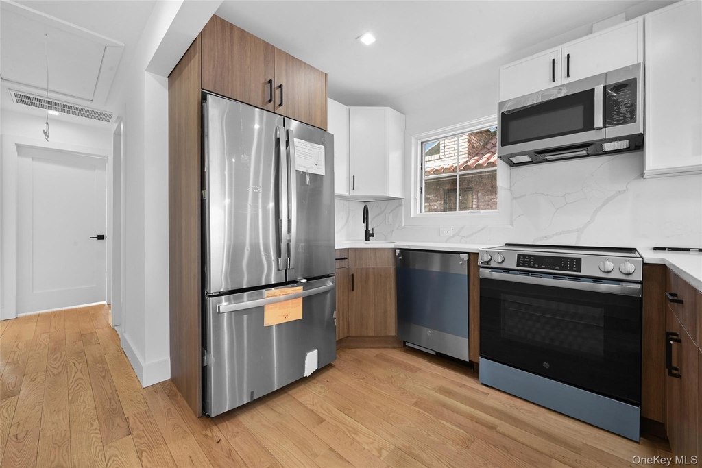 214-31 39th Avenue - Photo 8