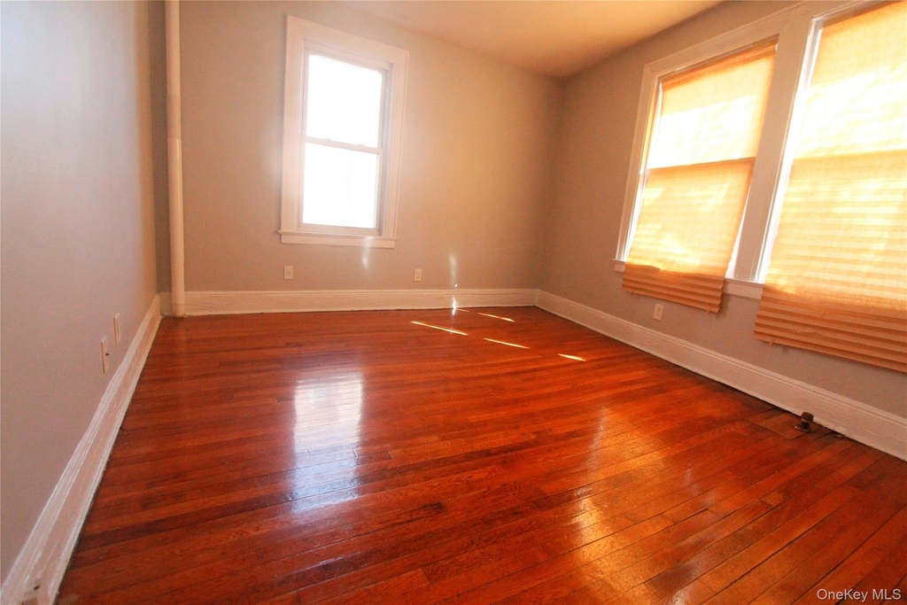 477 Merrick Road - Photo 6