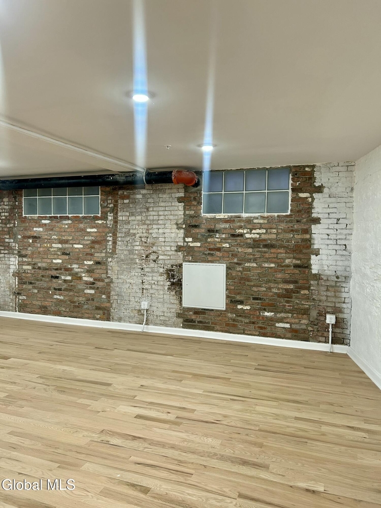 155 River Street - Photo 9